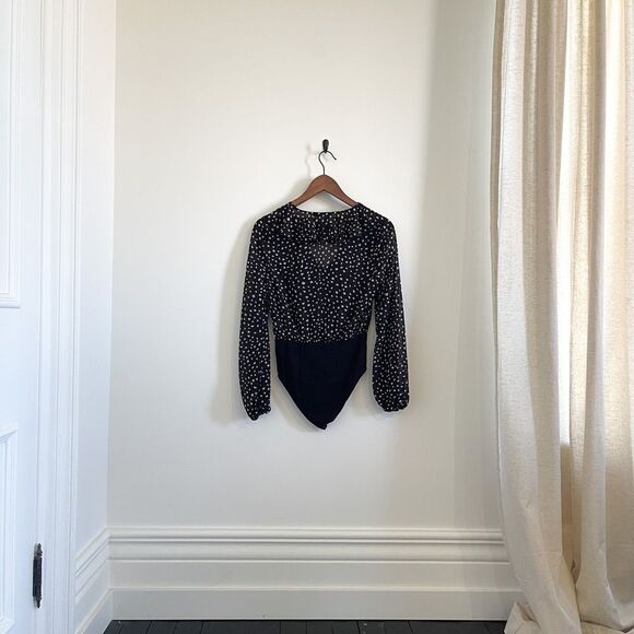 V-Neck Ruffle Detail Sheer Chiffon bodysuit - Picture 2 of 2